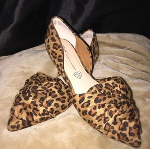 Leopard flats